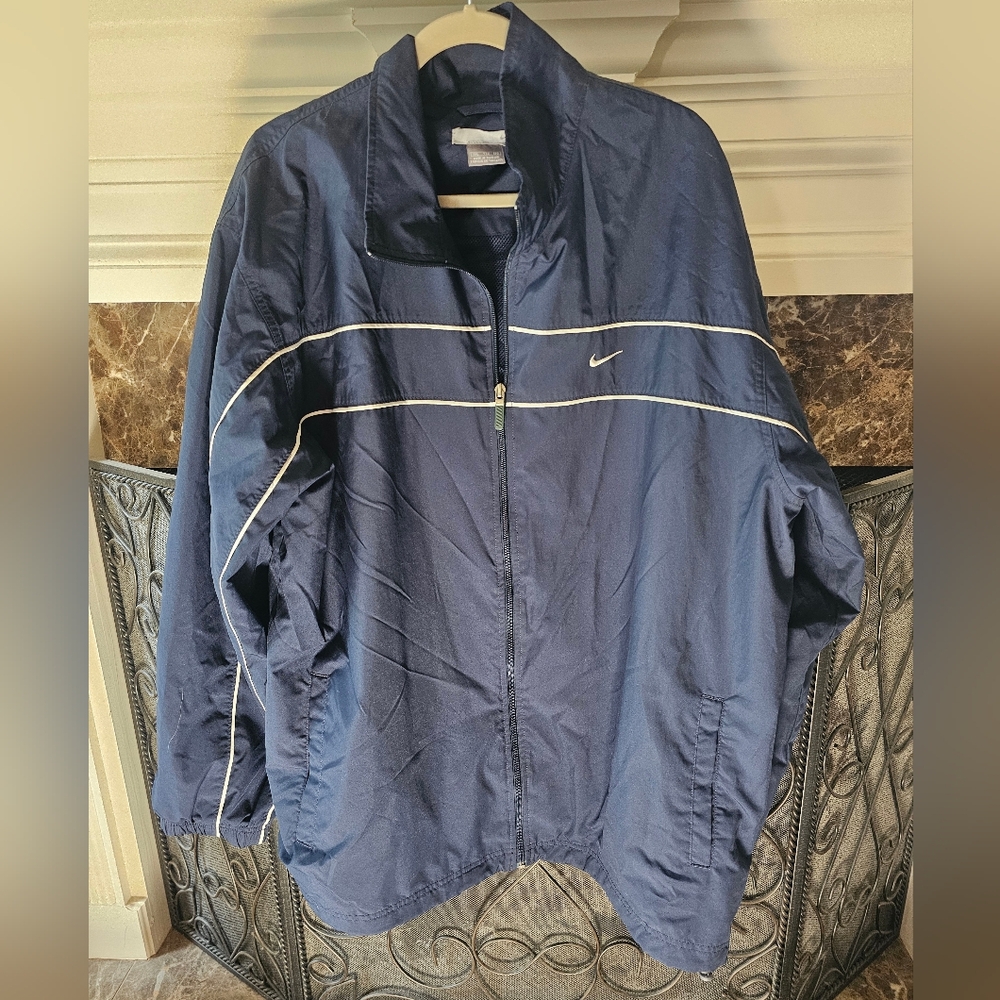 Nike Men's Windbreaker Jacket